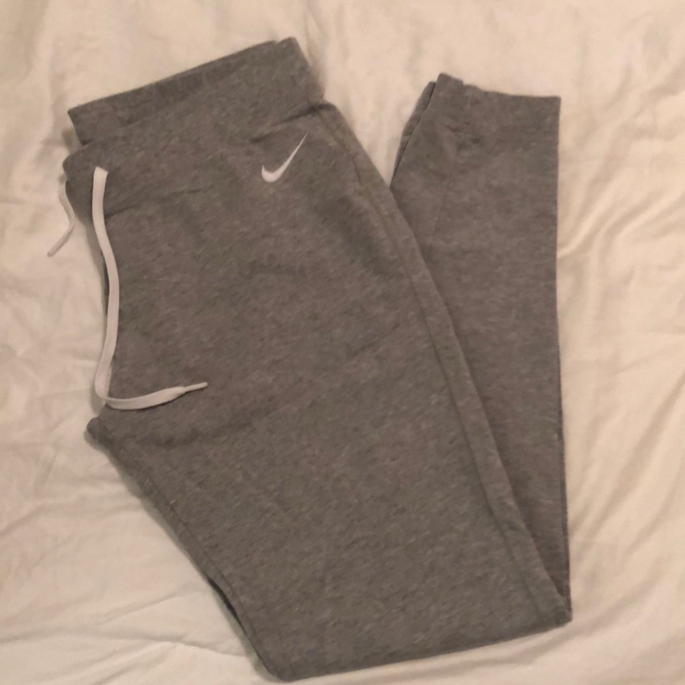 Nike jogging pants